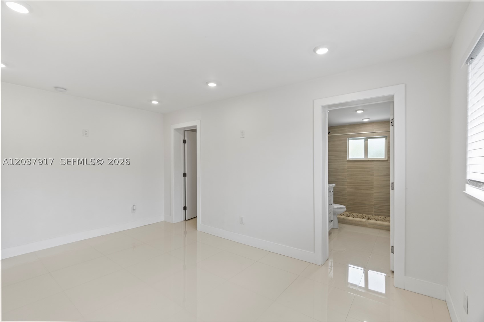 10501 SW 53rd St, Miami FL 33165