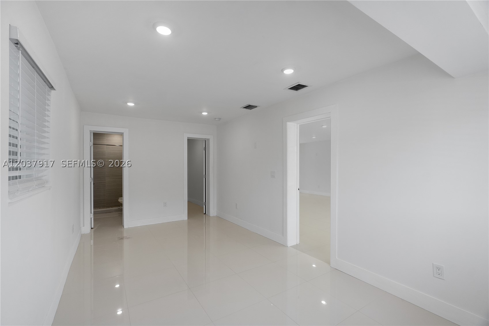 10501 SW 53rd St, Miami FL 33165