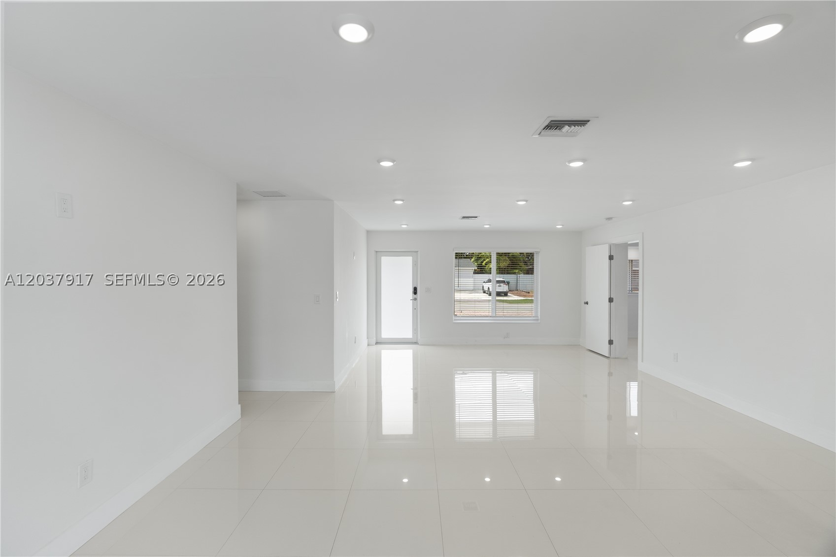 10501 SW 53rd St, Miami FL 33165