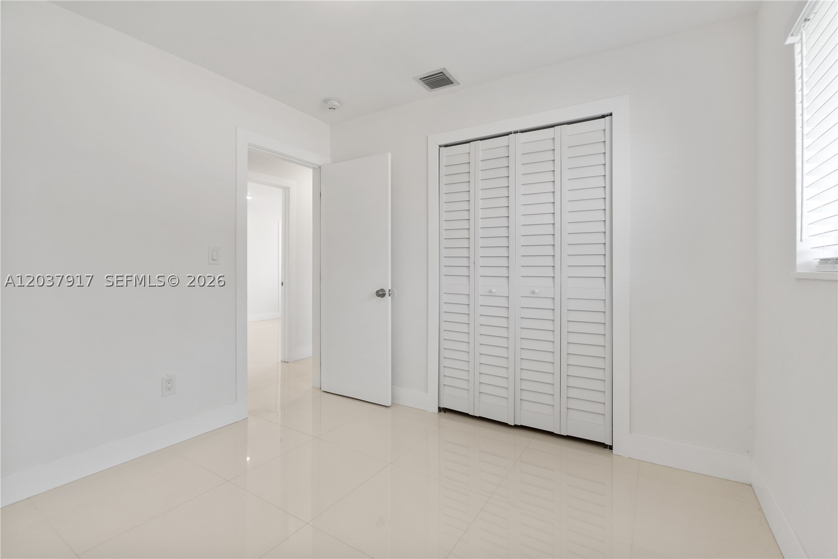 10501 SW 53rd St, Miami FL 33165