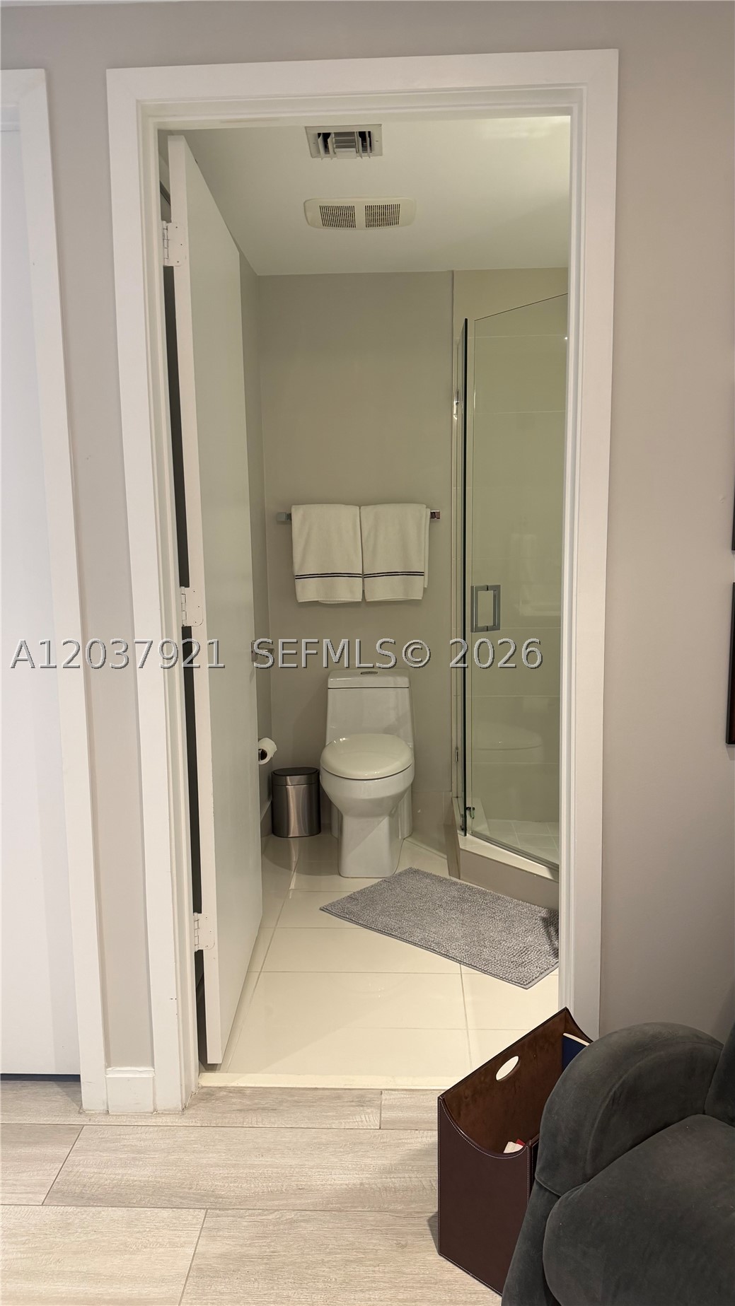45 SW 9th St #1106, Miami FL 33130
