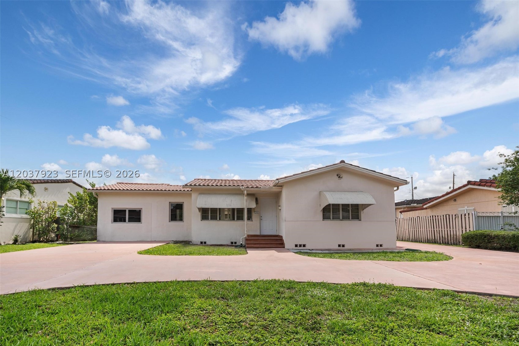 241 Hammond Dr, Miami Springs FL 33166