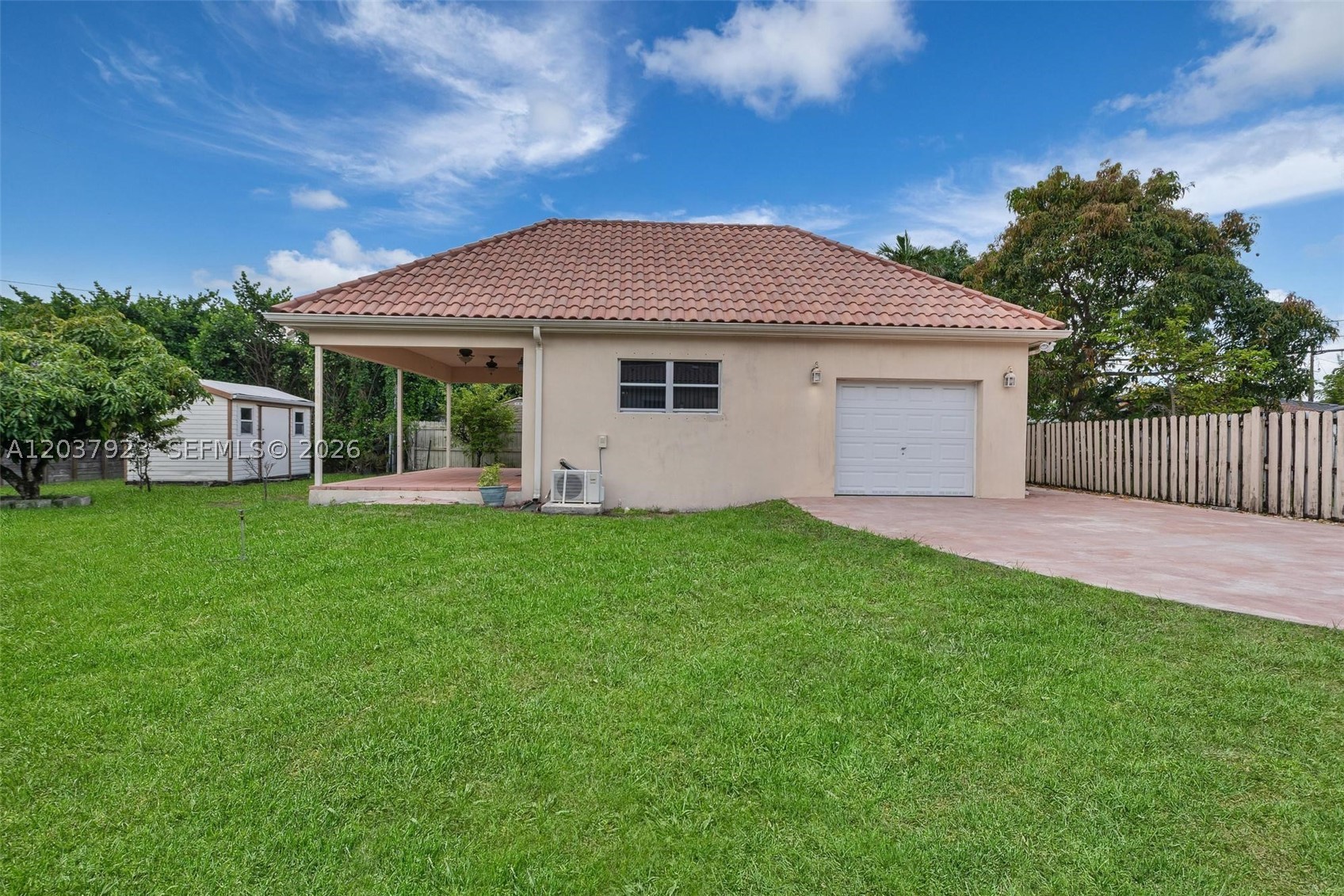241 Hammond Dr, Miami Springs FL 33166