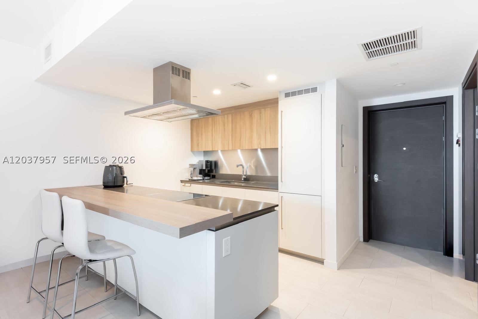 1000 Brickell Plz #2603, Miami FL 33131