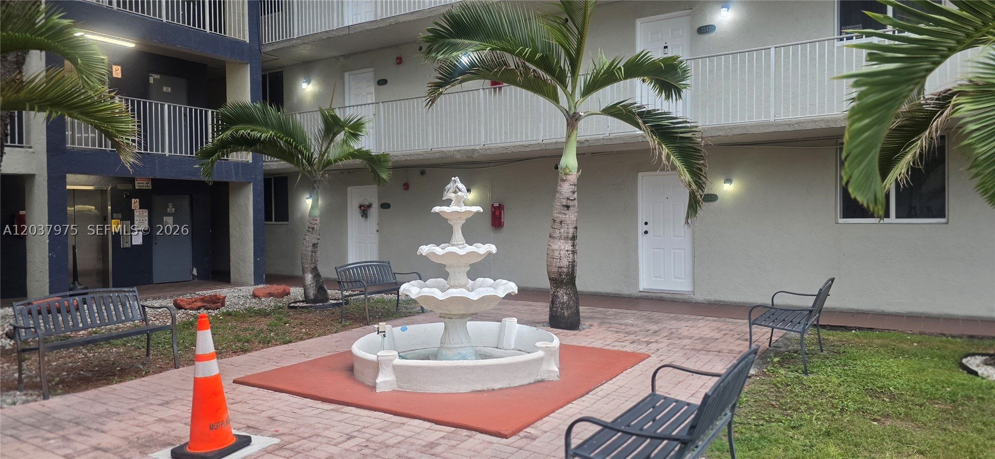 10000 NW 80th Ct #2149, Hialeah Gardens FL 33016