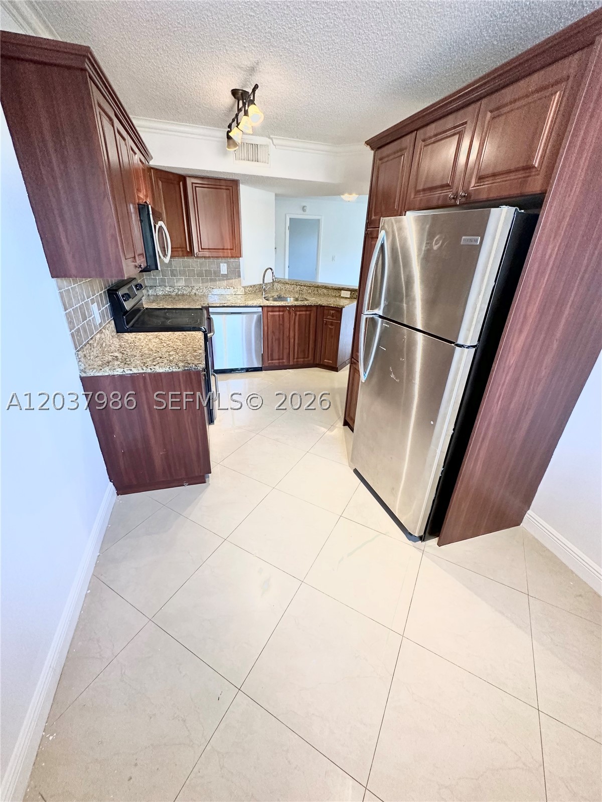 8955 Wiles Rd #208, Coral Springs FL 33067