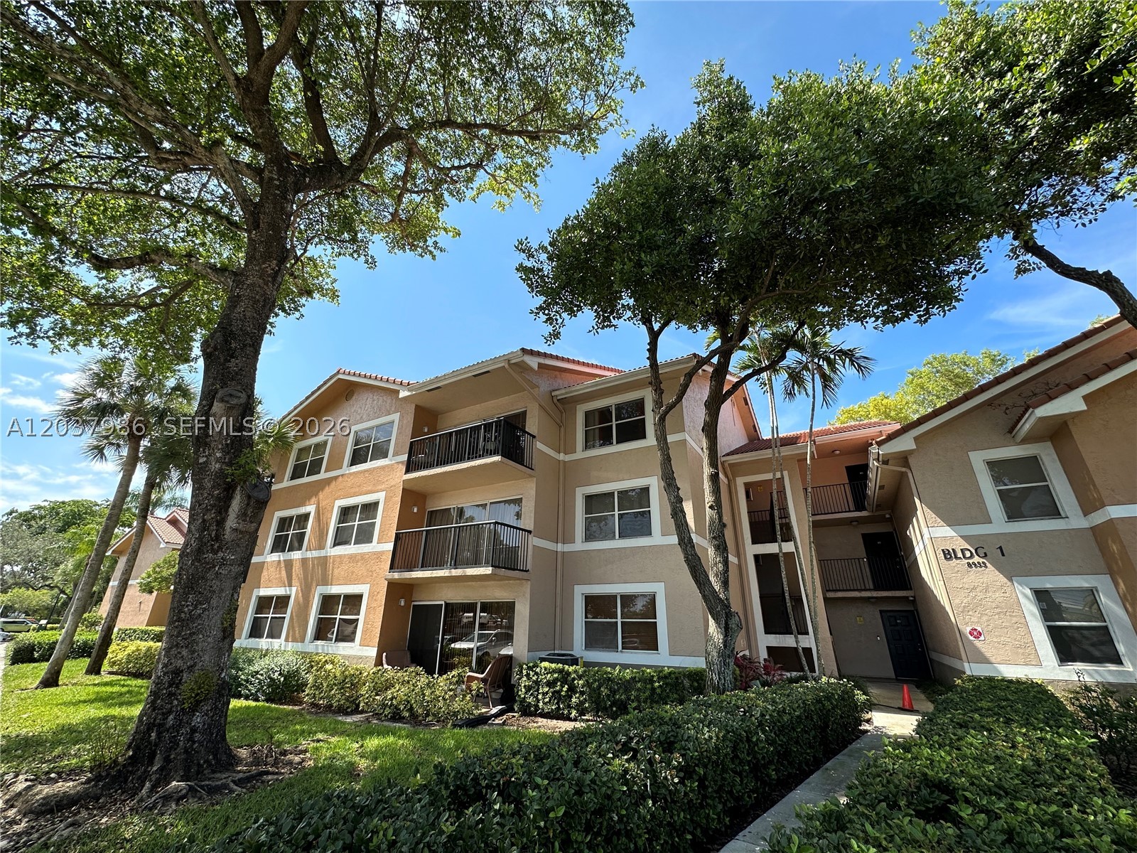 8955 Wiles Rd #208, Coral Springs FL 33067