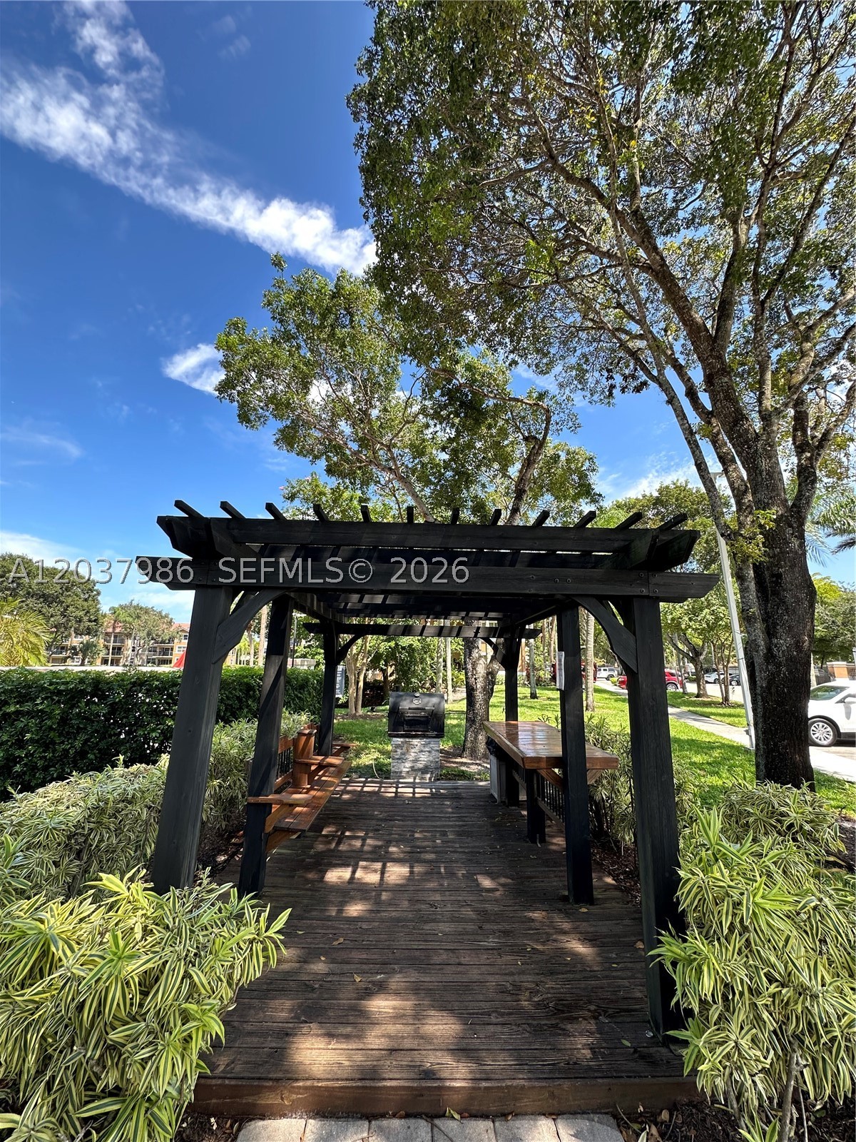 8955 Wiles Rd #208, Coral Springs FL 33067