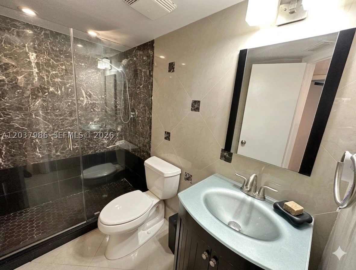 8955 Wiles Rd #208, Coral Springs FL 33067