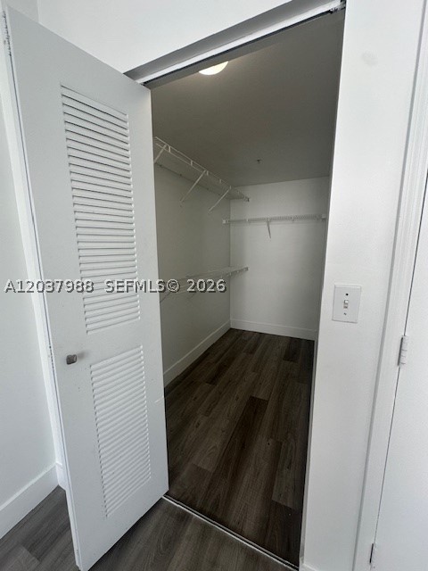 5091 NW 7th St #1008, Miami FL 33126