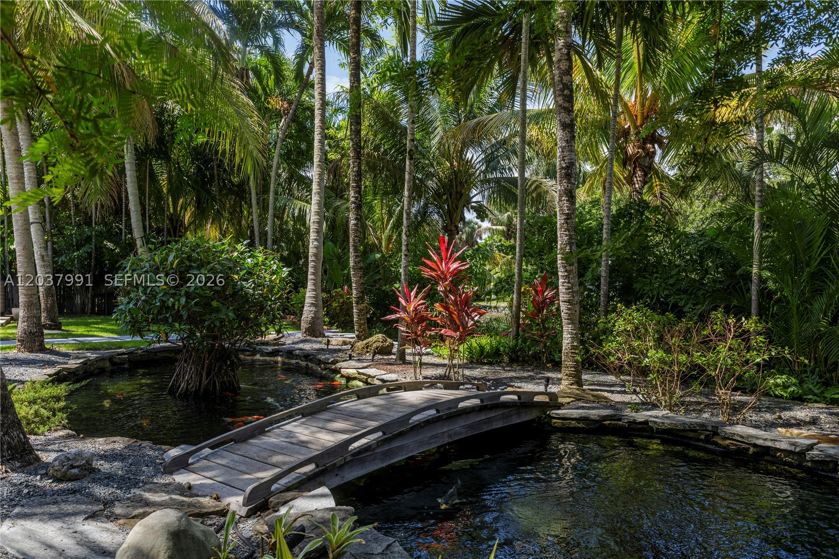 11900 Griffing Blvd, Biscayne Park FL 33161