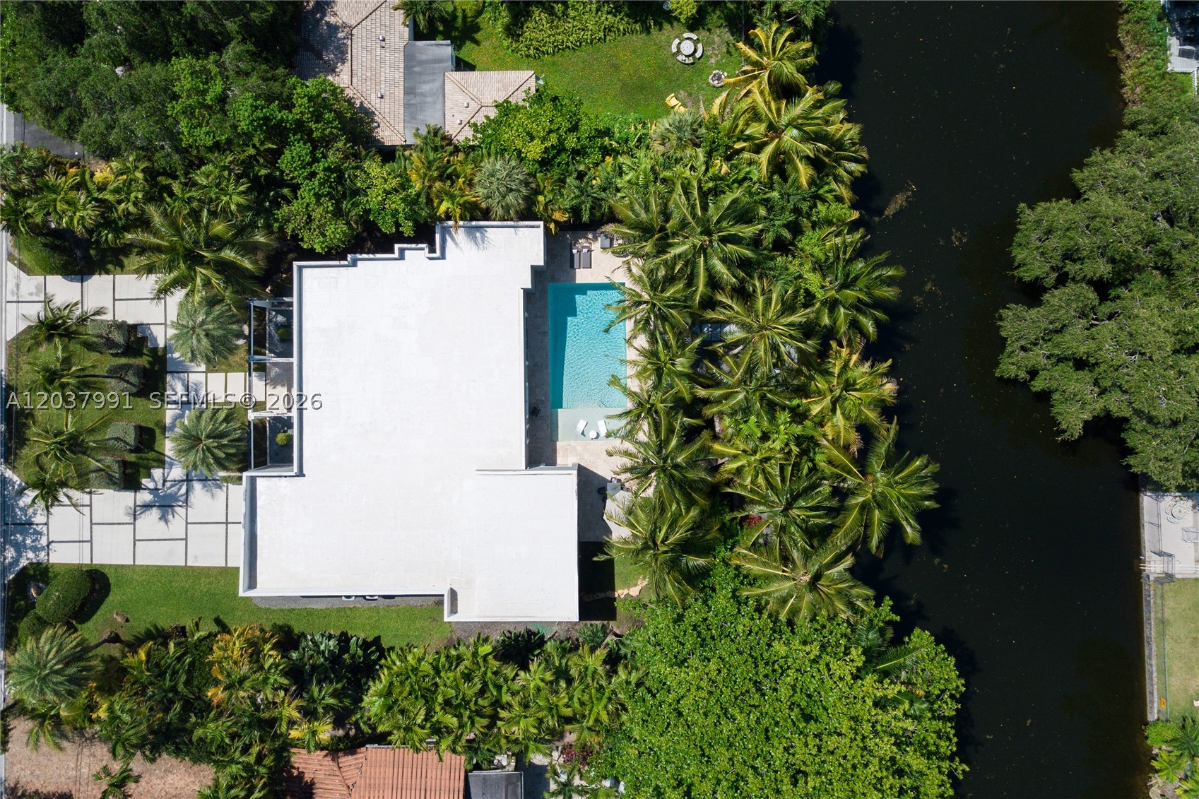 11900 Griffing Blvd, Biscayne Park FL 33161
