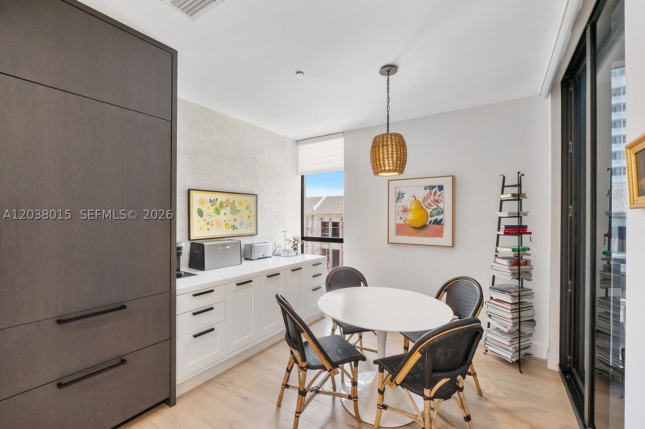 718 Valencia Ave #403, Coral Gables FL 33134