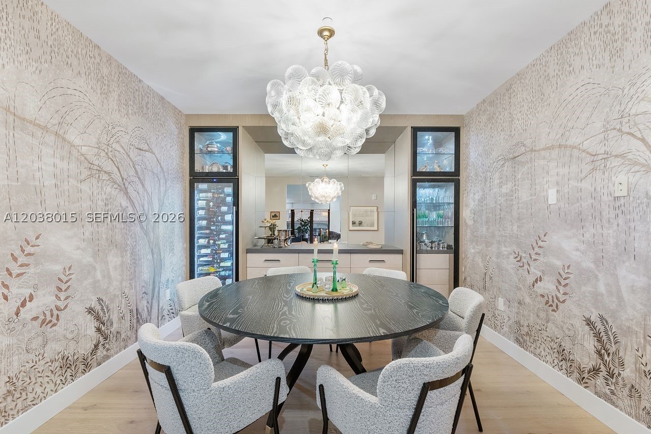 718 Valencia Ave #403, Coral Gables FL 33134