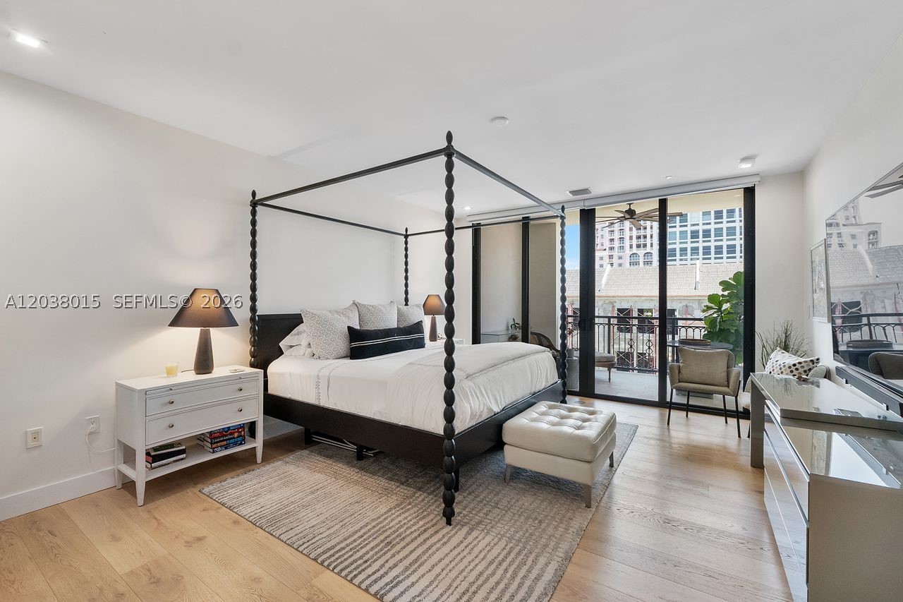 718 Valencia Ave #403, Coral Gables FL 33134