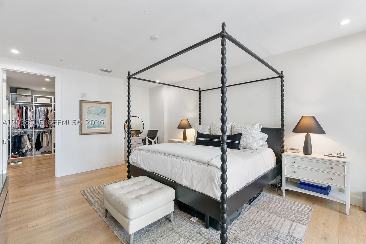718 Valencia Ave #403, Coral Gables FL 33134