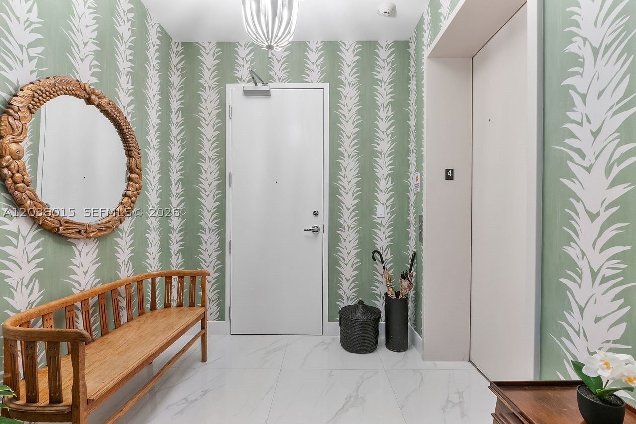 718 Valencia Ave #403, Coral Gables FL 33134