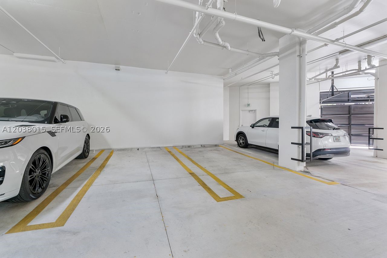 718 Valencia Ave #403, Coral Gables FL 33134