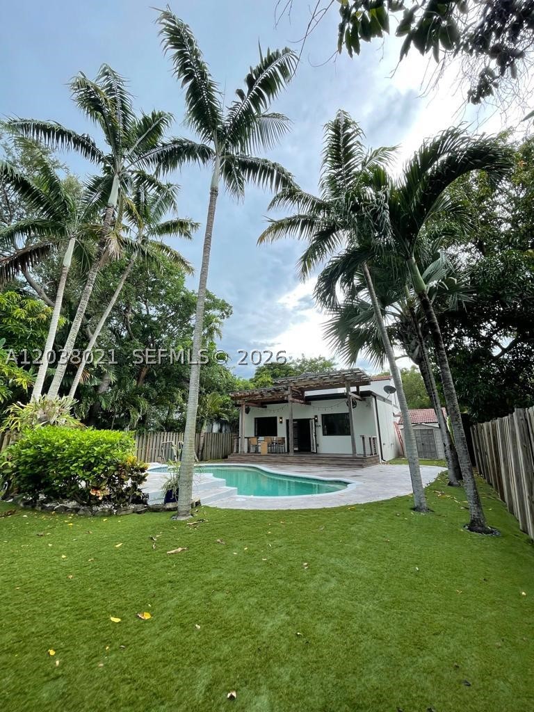 111 SW 29th Rd #111, Miami FL 33129
