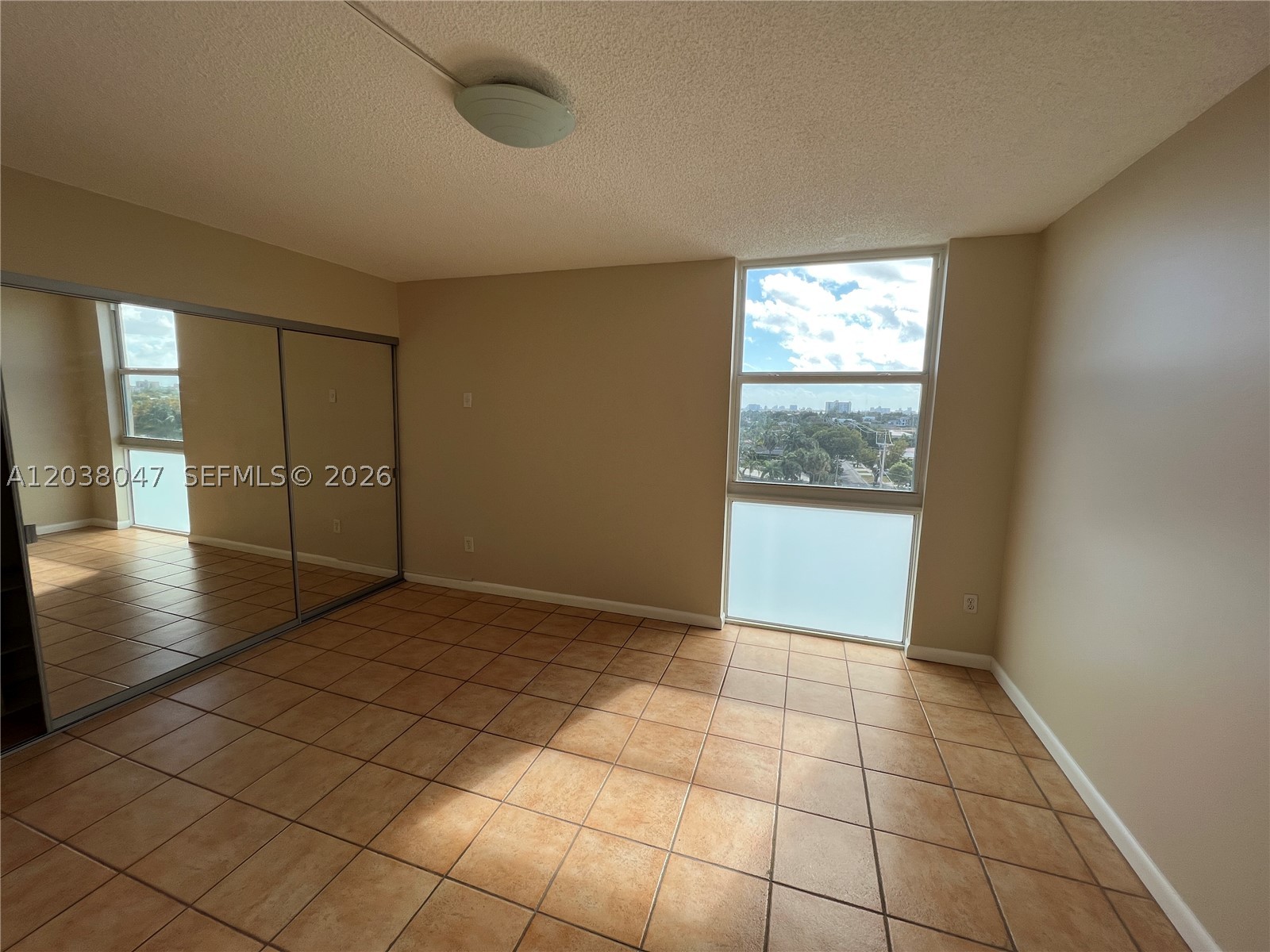 2350 NE 135th St #704, North Miami FL 33181