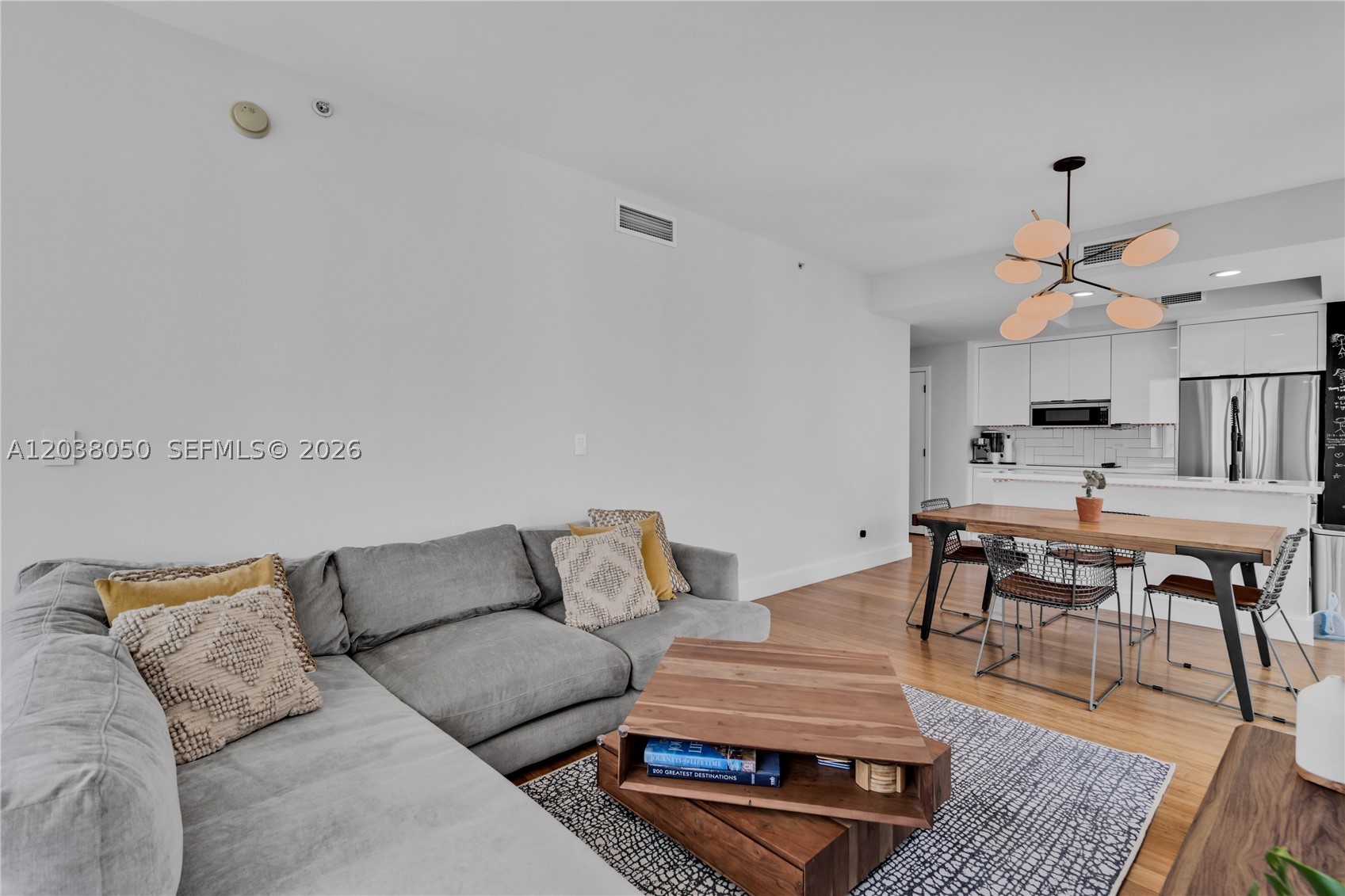 888 Biscayne Boulevard #812, Miami FL 33132