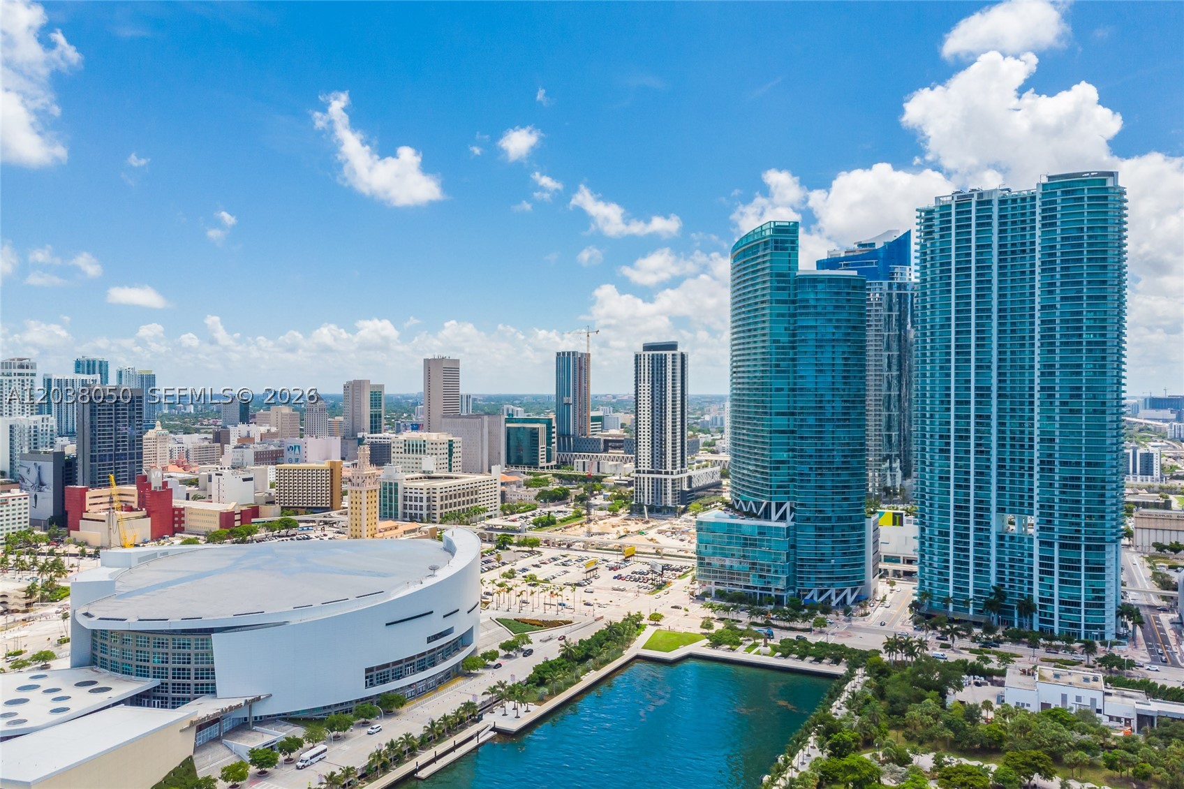 888 Biscayne Boulevard #812, Miami FL 33132