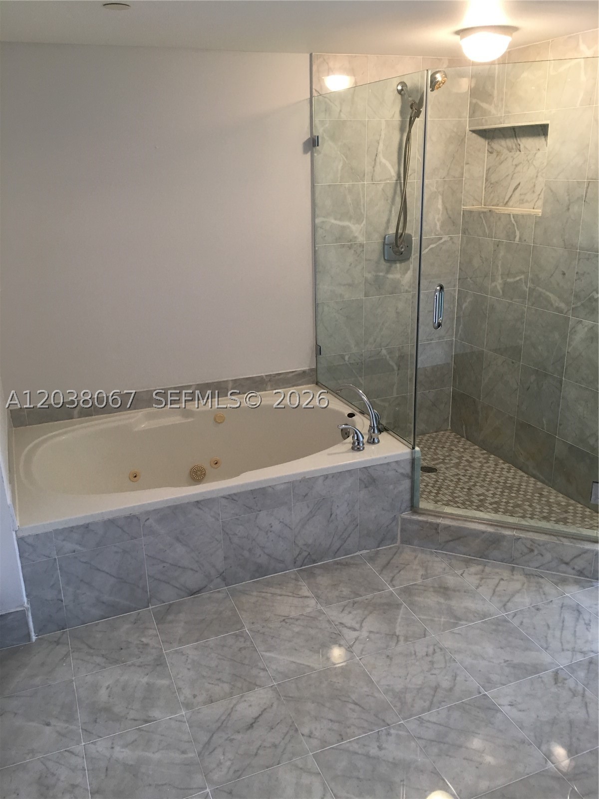 3640 Yacht Club Dr #1609, Aventura FL 33180