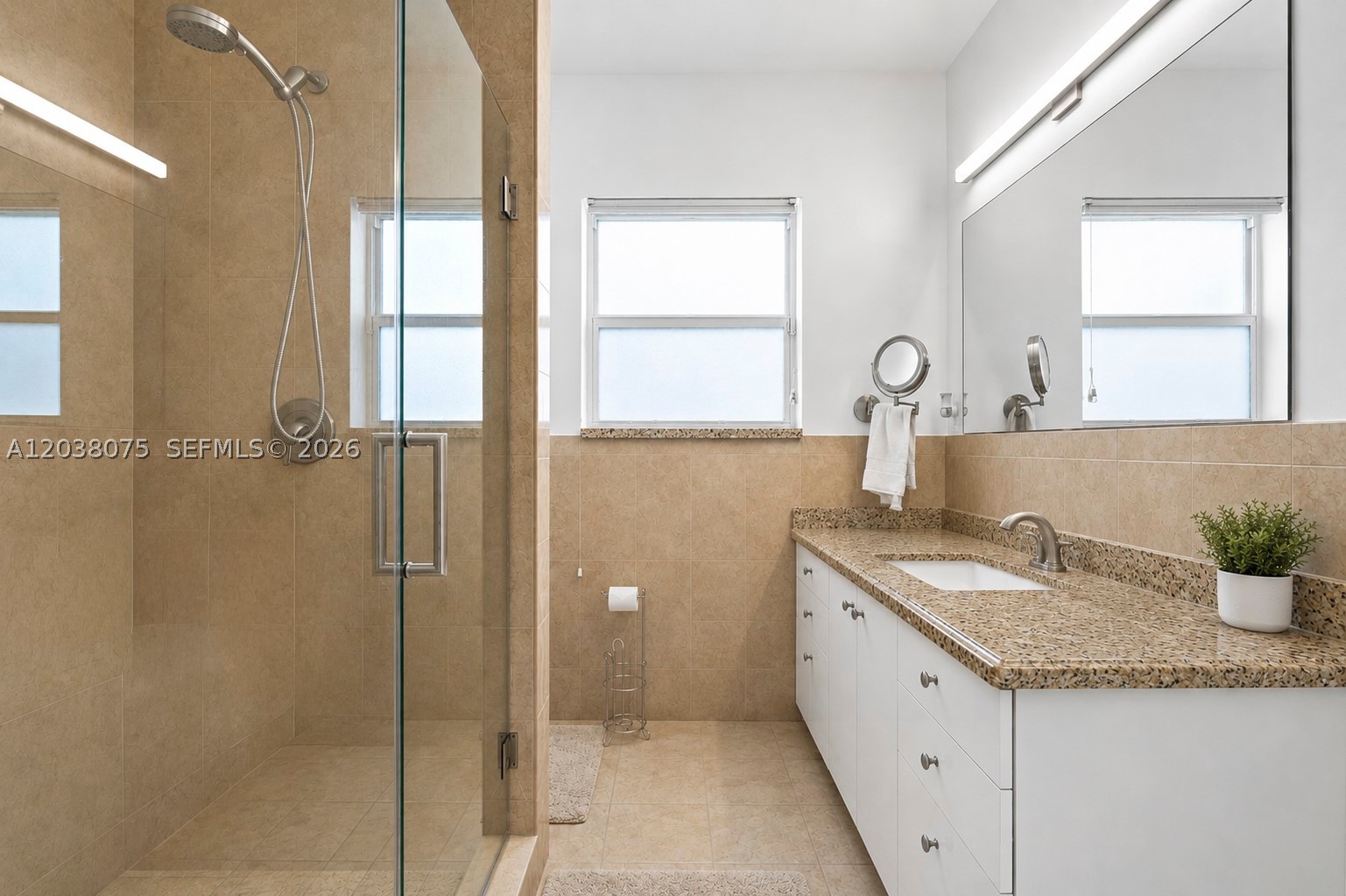 7611 Miami View Dr, North Bay Village FL 33141