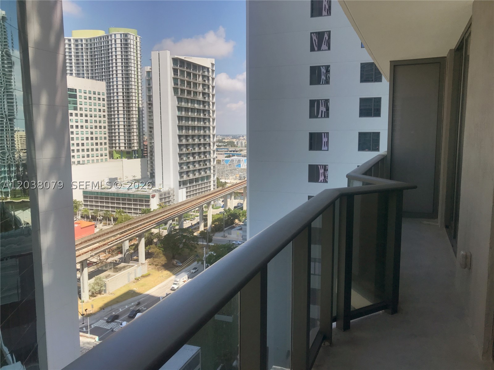 55 SW 9th St #1607, Miami FL 33130