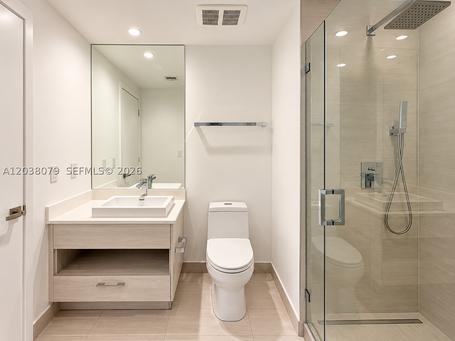55 SW 9th St #1607, Miami FL 33130