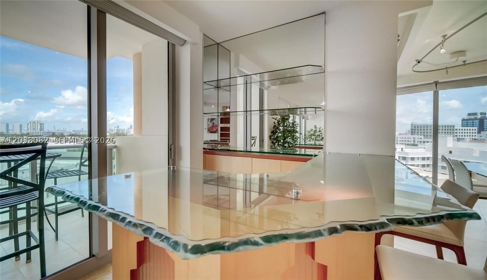 1455 Ocean Dr #902, Miami Beach FL 33139