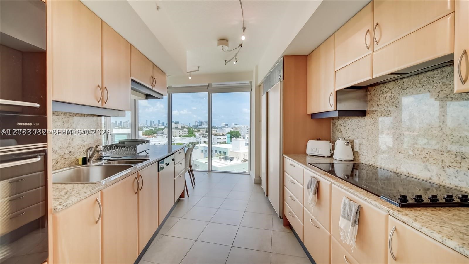 1455 Ocean Dr #902, Miami Beach FL 33139