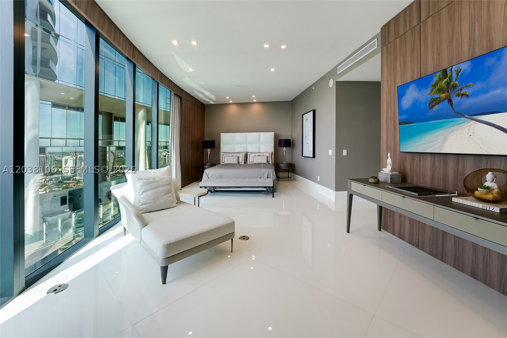 18555 Collins Ave #3301, Sunny Isles Beach FL 33160