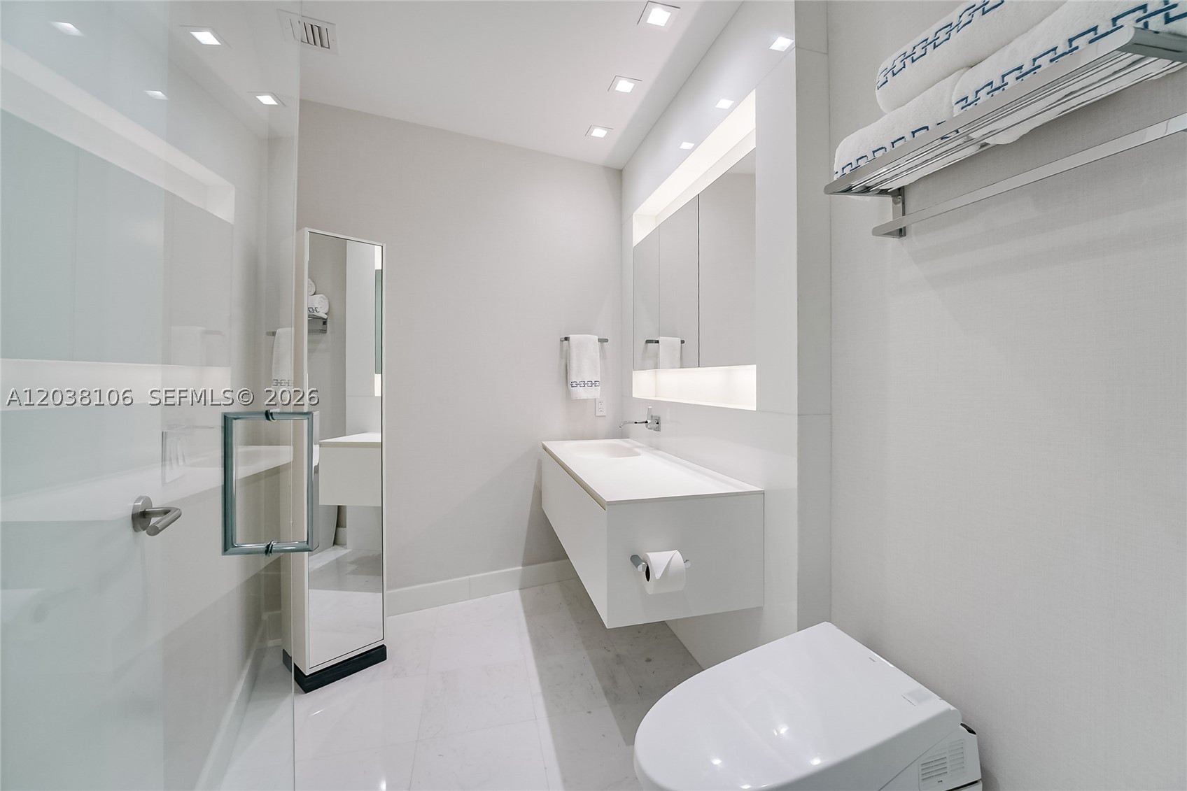18555 Collins Ave #3301, Sunny Isles Beach FL 33160