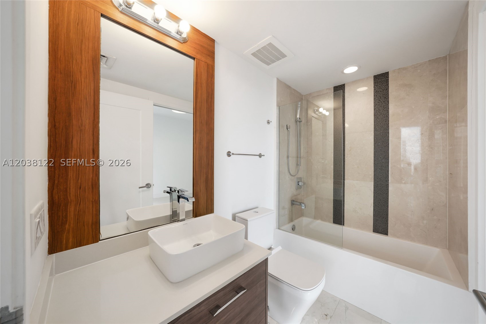601 NE 27th St #1501, Miami FL 33137