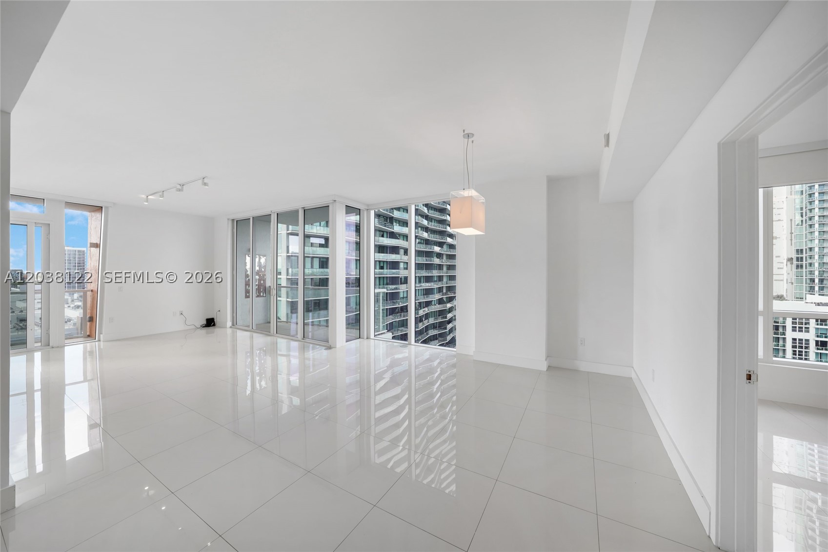 601 NE 27th St #1501, Miami FL 33137