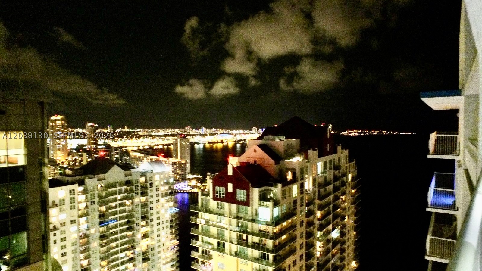 1200 Brickell Bay Dr #4306, Miami FL 33131