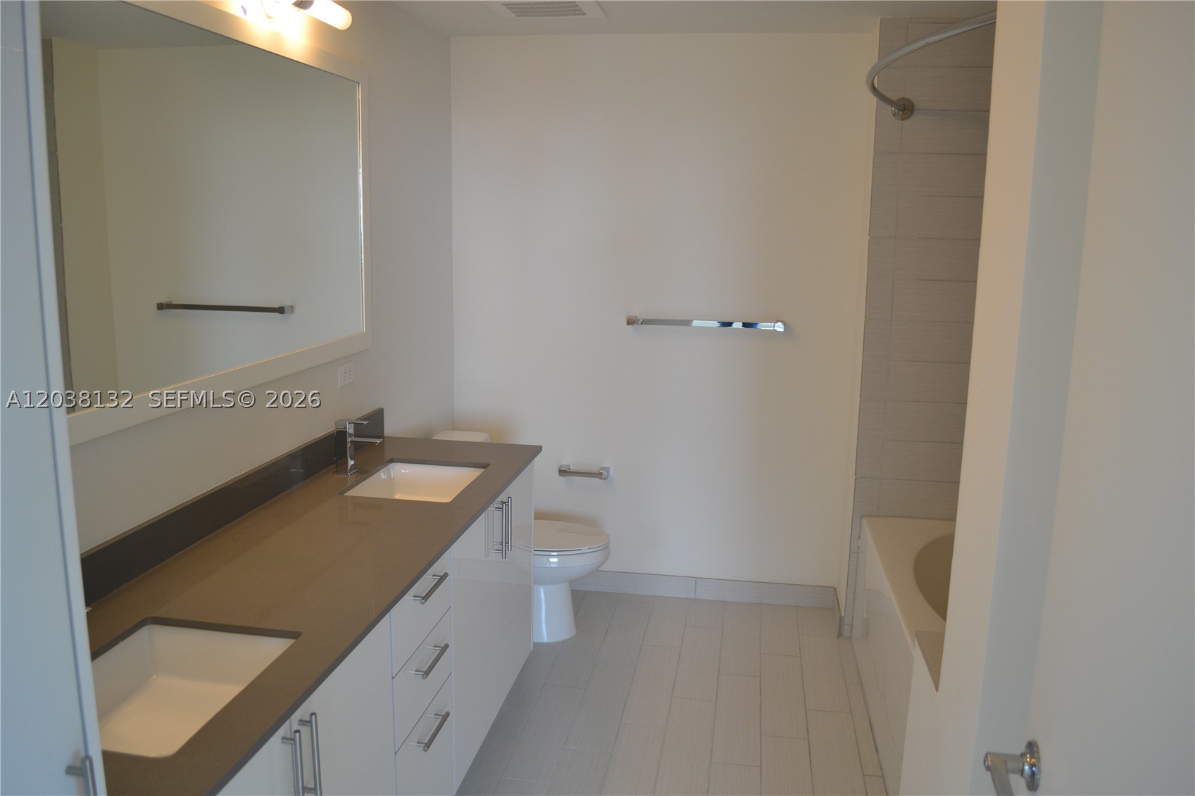 999 SW 1st Ave #3202, Miami FL 33130