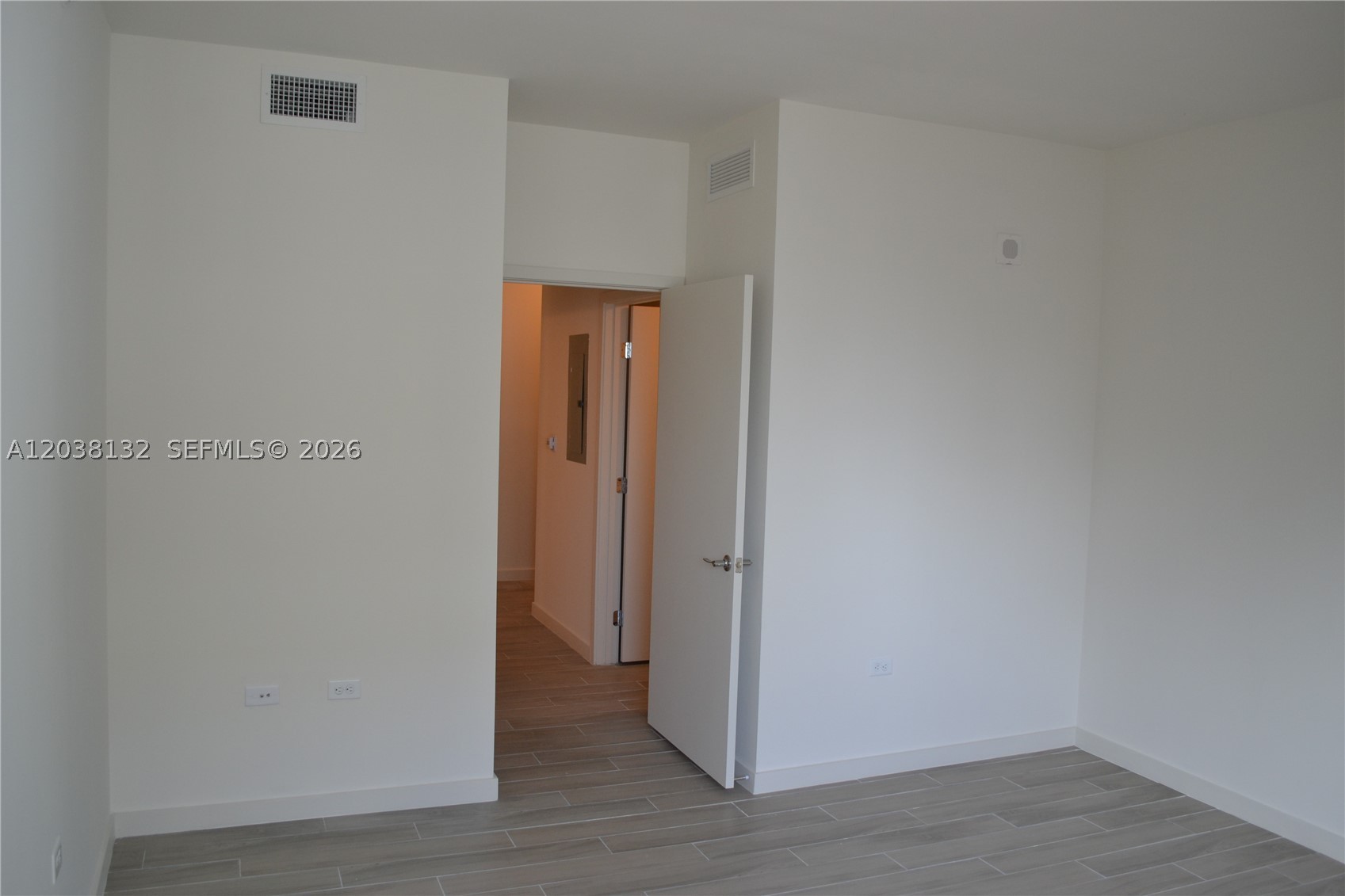999 SW 1st Ave #3202, Miami FL 33130