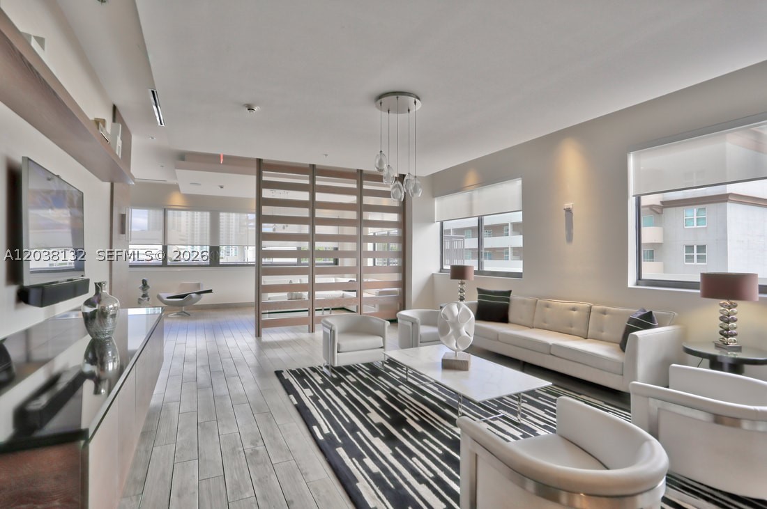 999 SW 1st Ave #3202, Miami FL 33130
