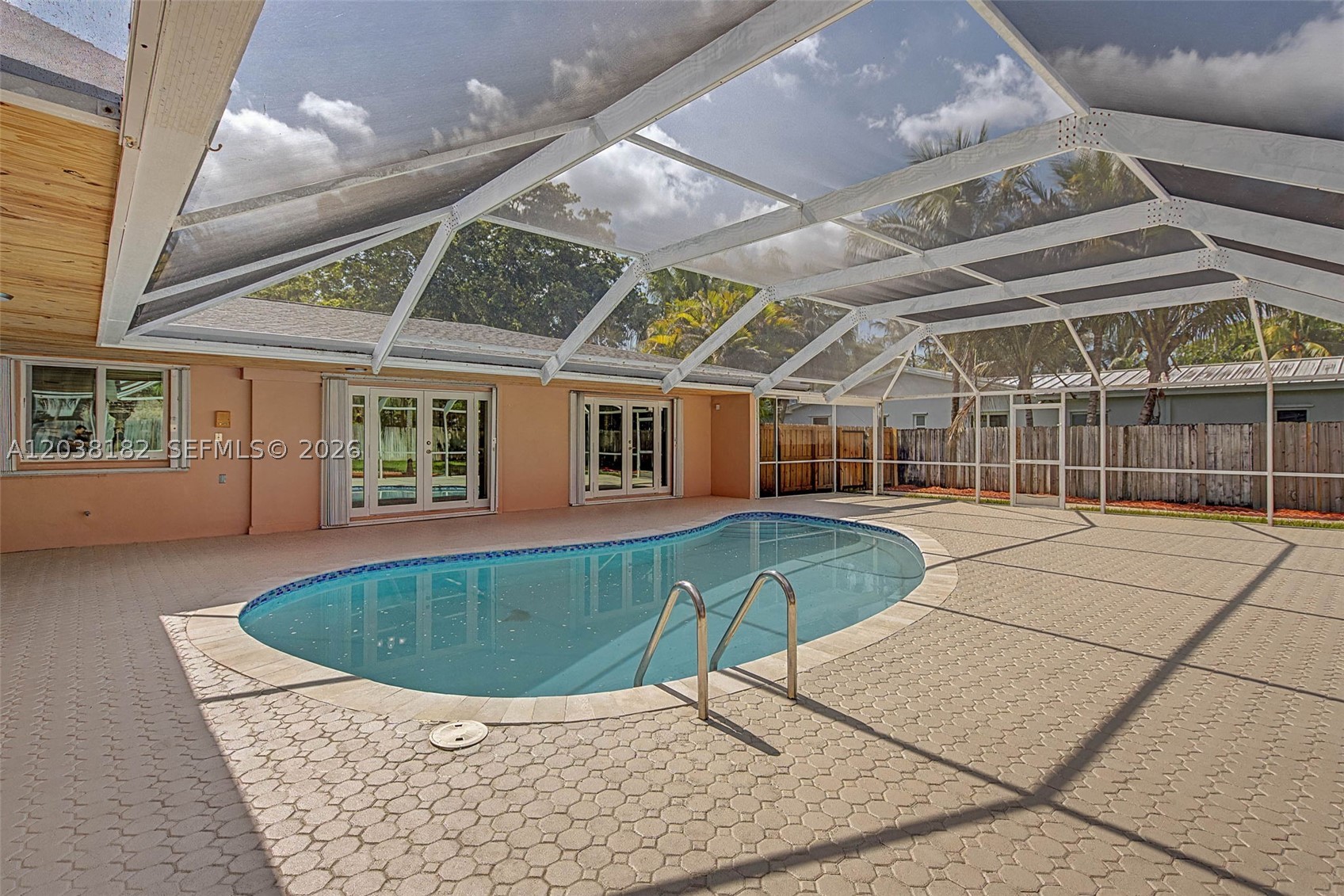 16842 SW SW 79 Place, Palmetto Bay FL 33157