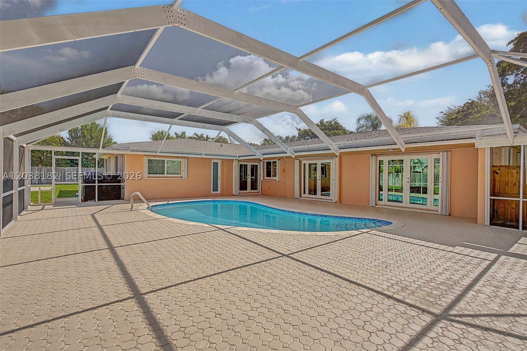 16842 SW SW 79 Place, Palmetto Bay FL 33157