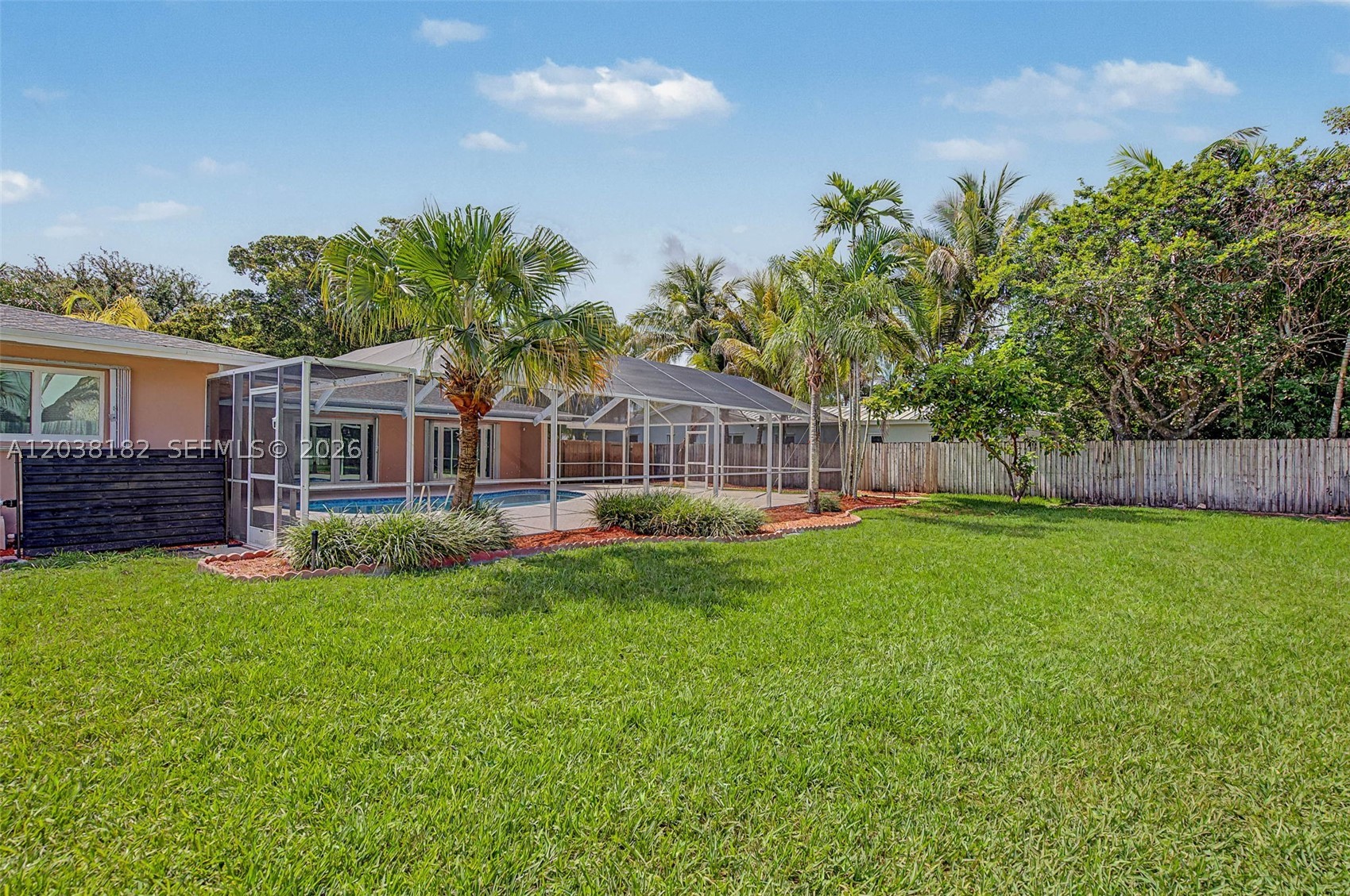 16842 SW SW 79 Place, Palmetto Bay FL 33157