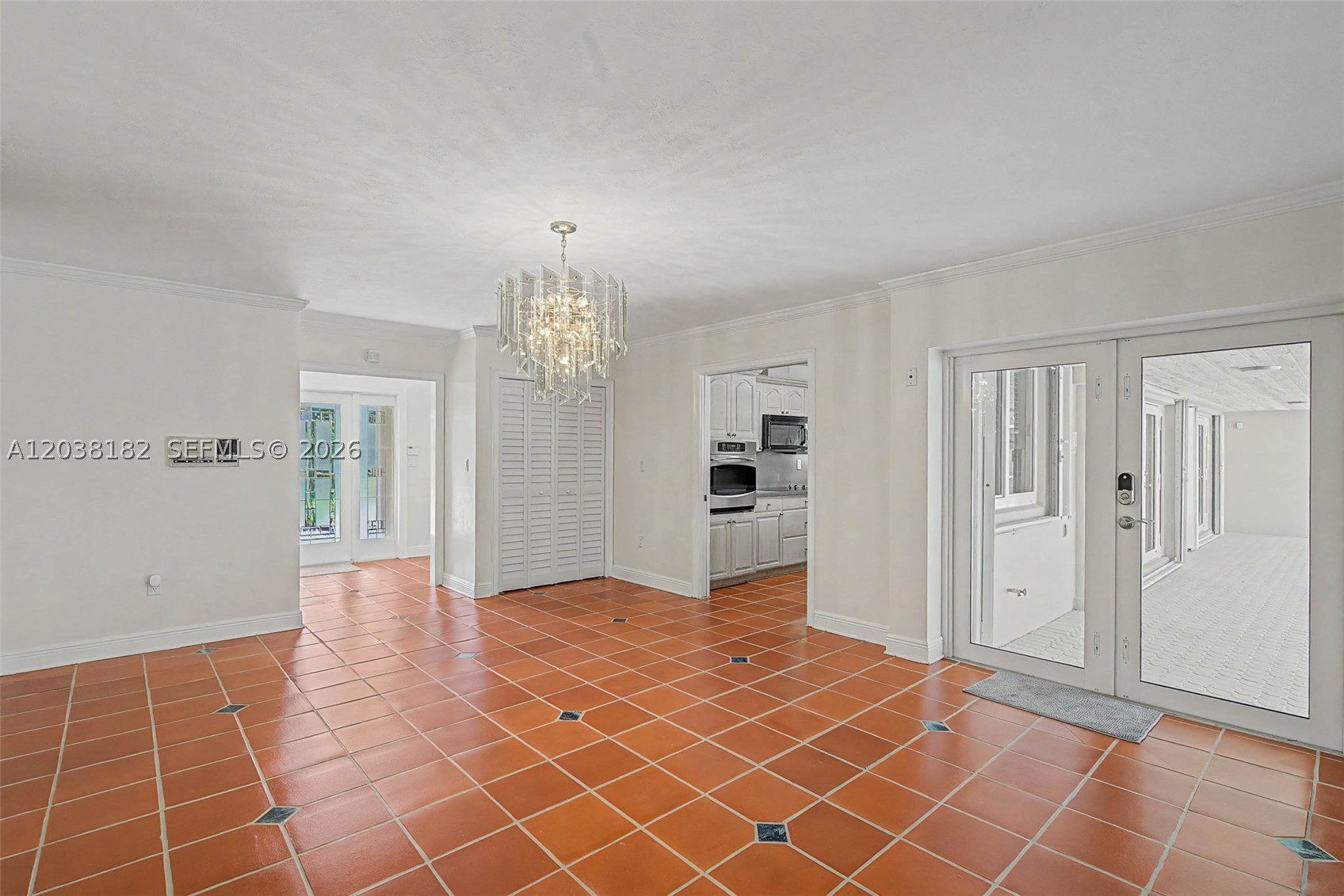 16842 SW SW 79 Place, Palmetto Bay FL 33157
