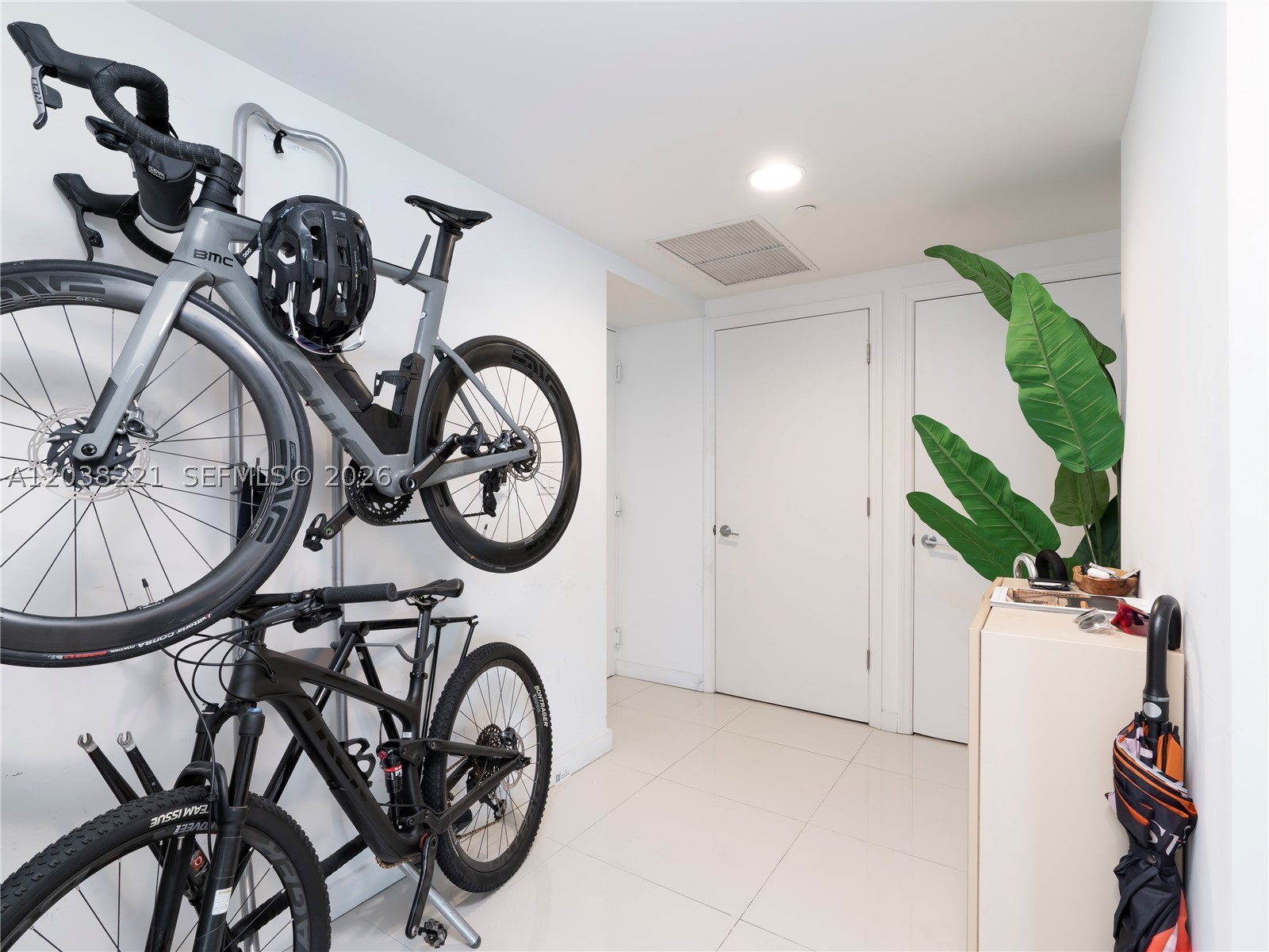 500 Brickell Ave #402, Miami FL 33131