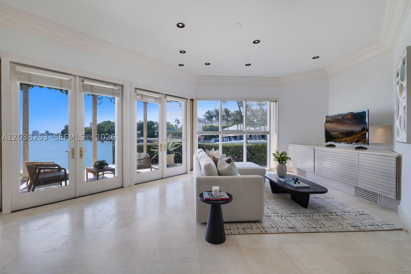 6500 N Bay Rd, Miami Beach FL 33141