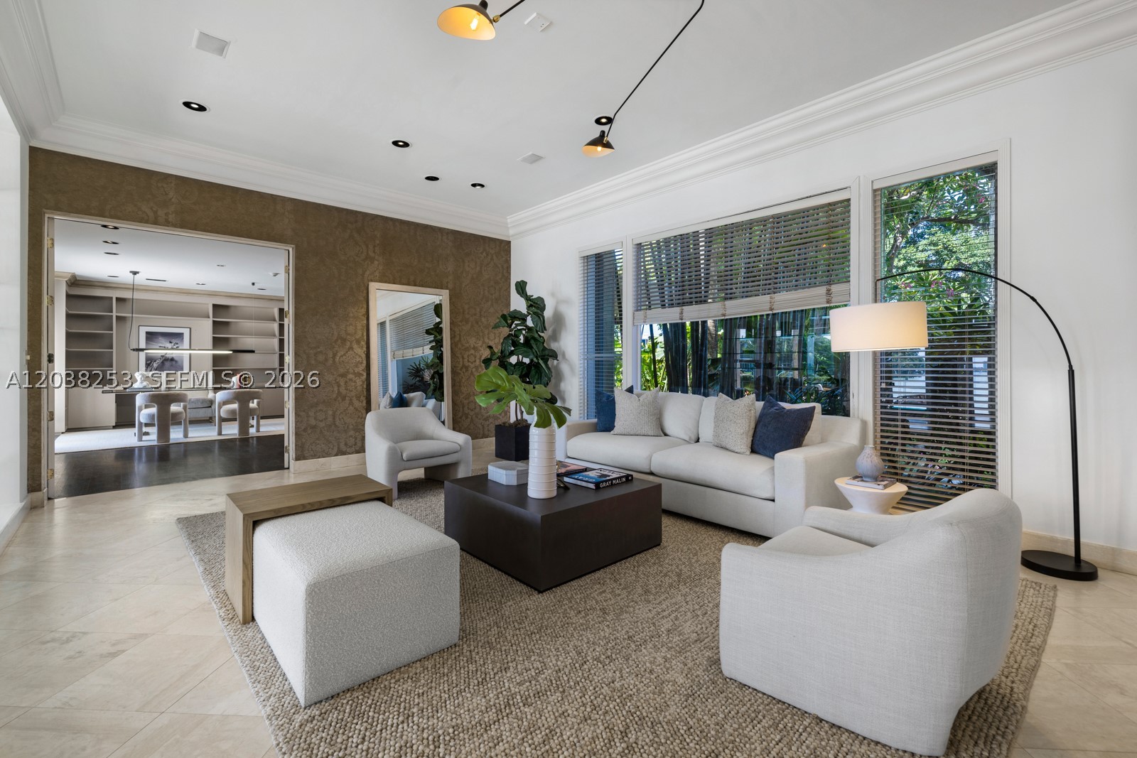 6500 N Bay Rd, Miami Beach FL 33141