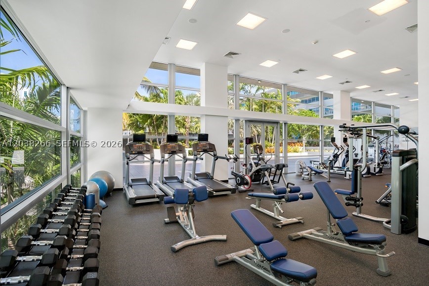 2950 NE 188th St #108, Aventura FL 33180