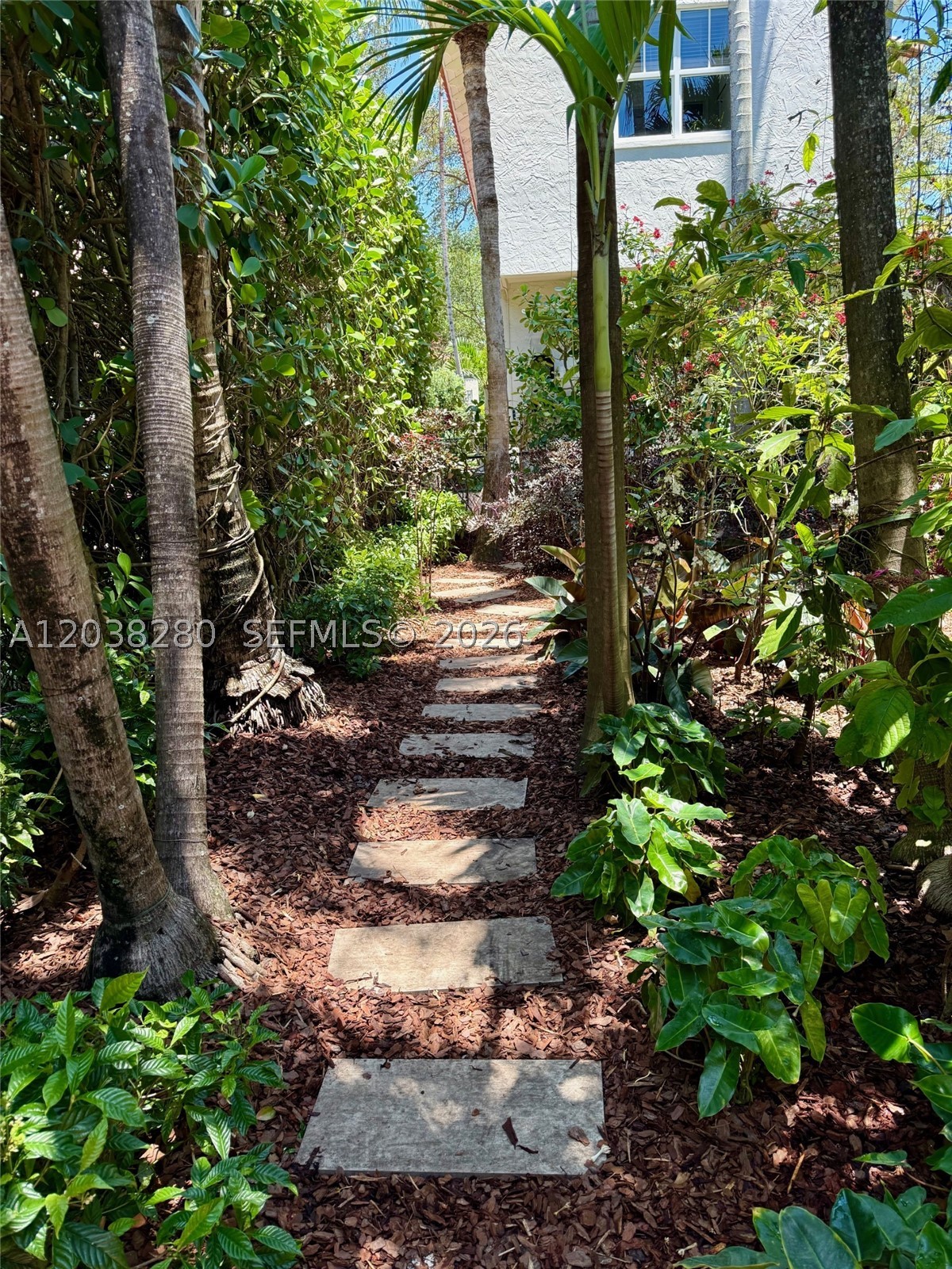 455 Amalfi Ave, Coral Gables FL 33146
