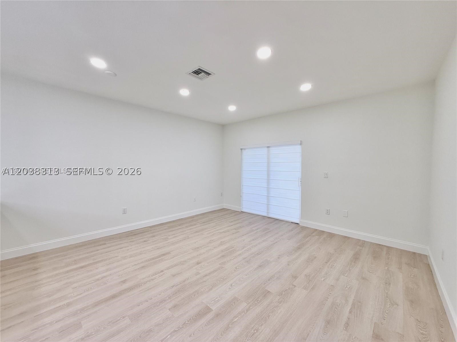4412 Woodland Cir #4412, Tamarac FL 33319